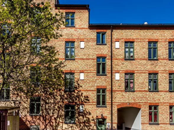 forvaltning_kirseberg_kogret10_fasad-tegel.webp